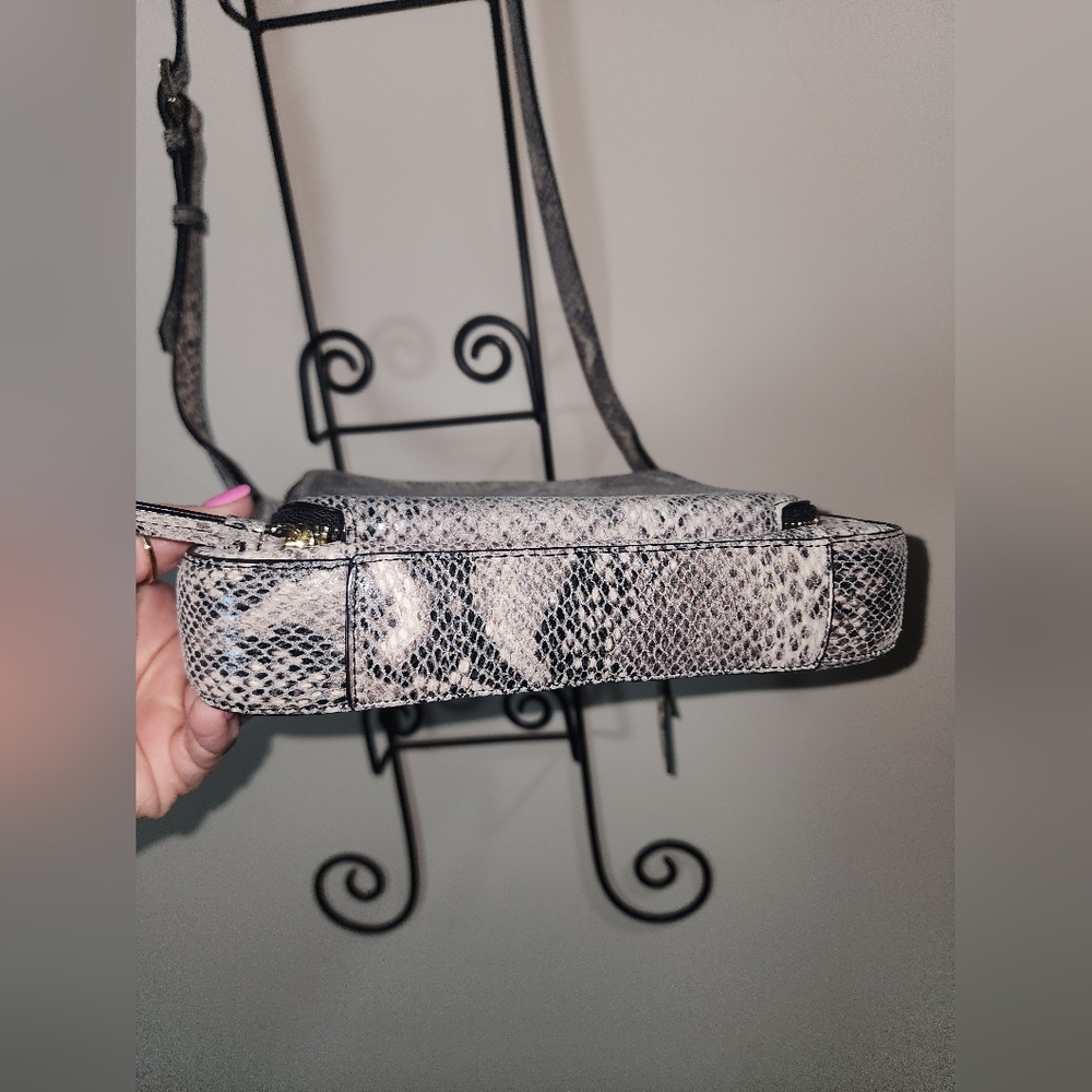 Cole Haan Snake Skin Print Leather Crossbody Purse - Picture 6 of 14